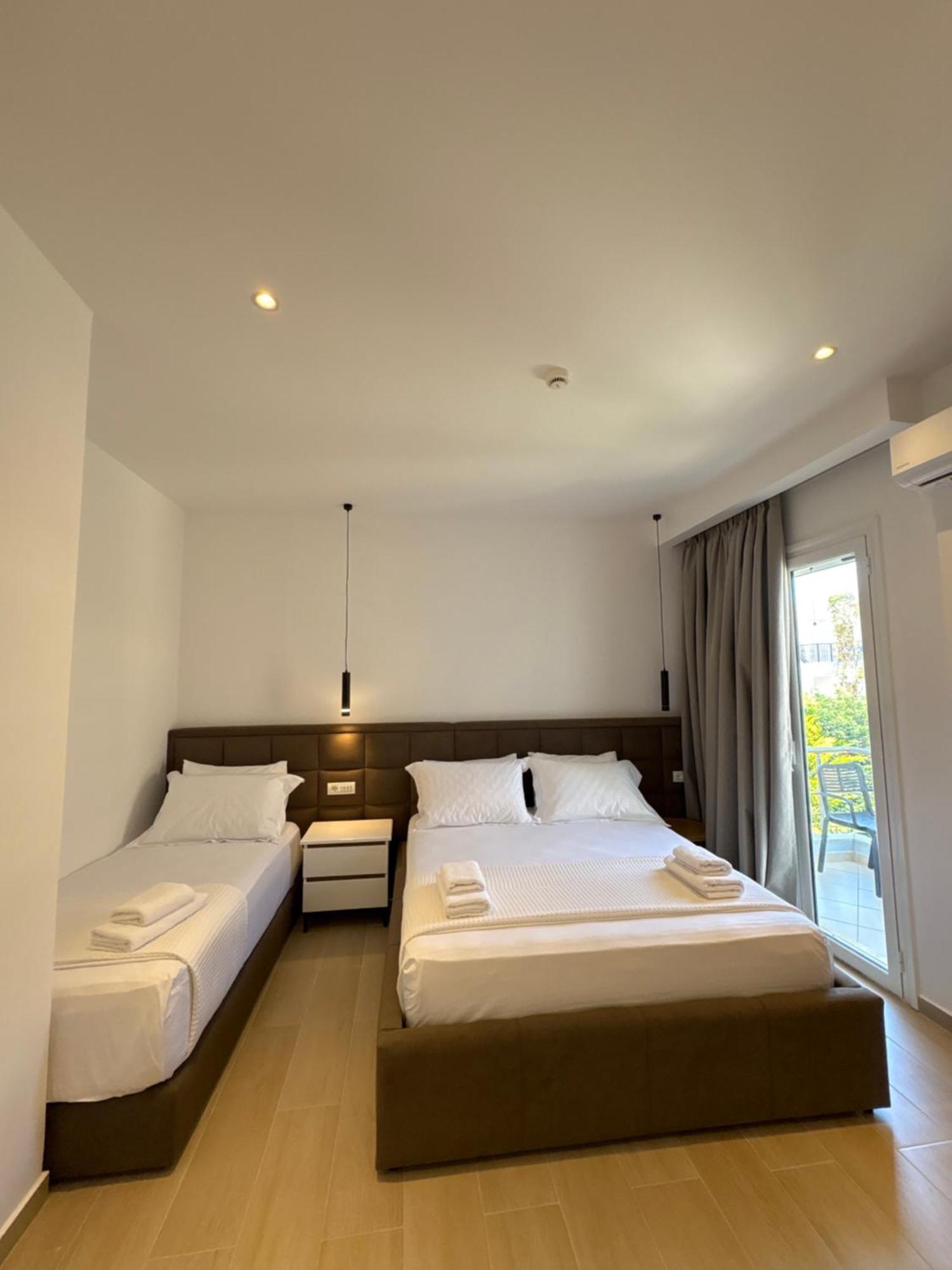 Xhonis Apartments Ksamil Exterior photo