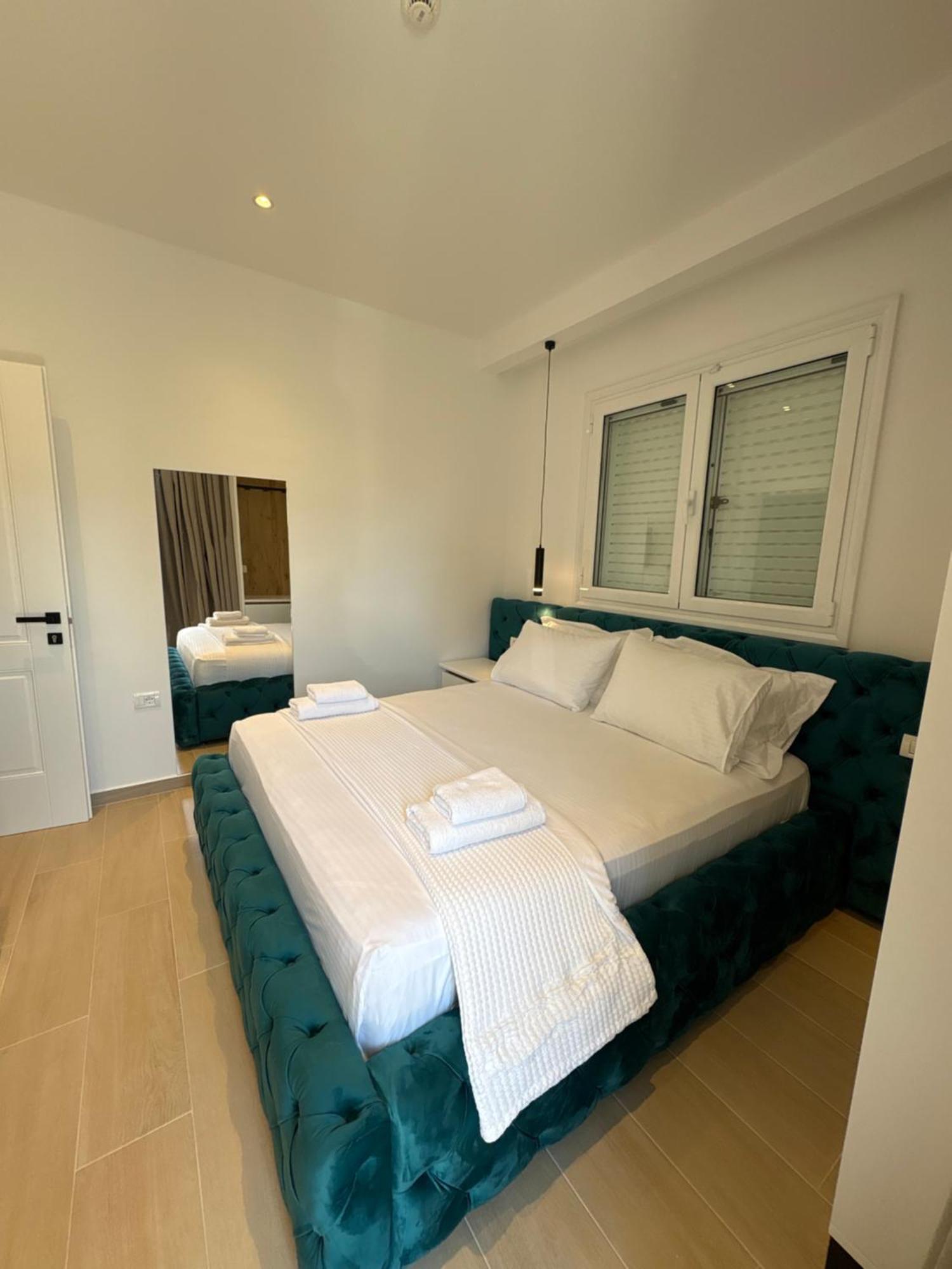Xhonis Apartments Ksamil Exterior photo