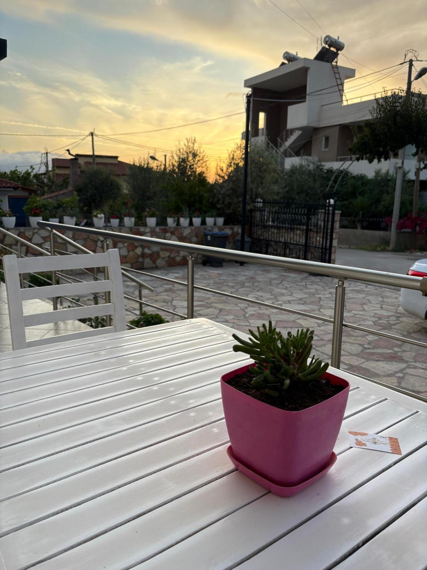 Xhonis Apartments Ksamil Exterior photo