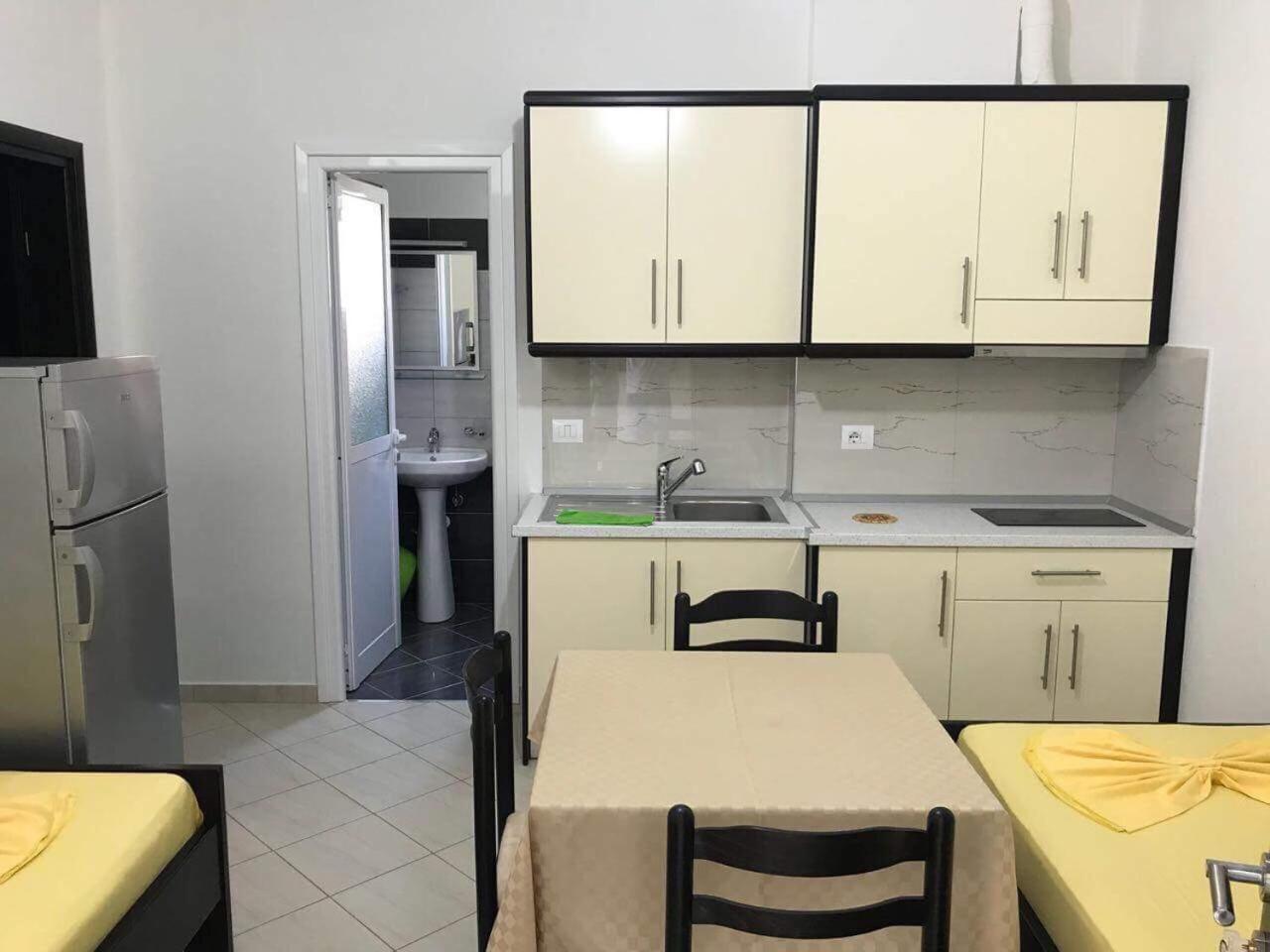 Xhonis Apartments Ksamil Exterior photo